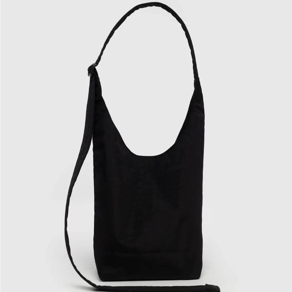 BAGGU Black Small Sling Bag